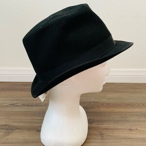 Christys’ top hat